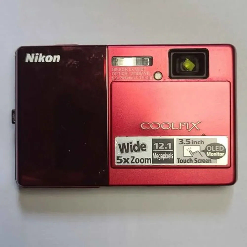 Nikon Coolpix S70 Digital Camera